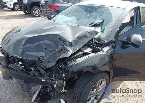 2017 Hyundai Elantra Se из США, поврежденный, VIN KMHD84LF8HU412782